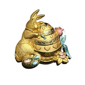 Jonette Jewelry Co. (JJ) Rabbit Brooch